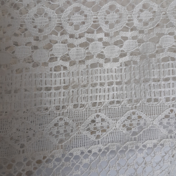 Karlie Women's Size Medium Ivory Lace Top Blouse - Picture 3 of 6
